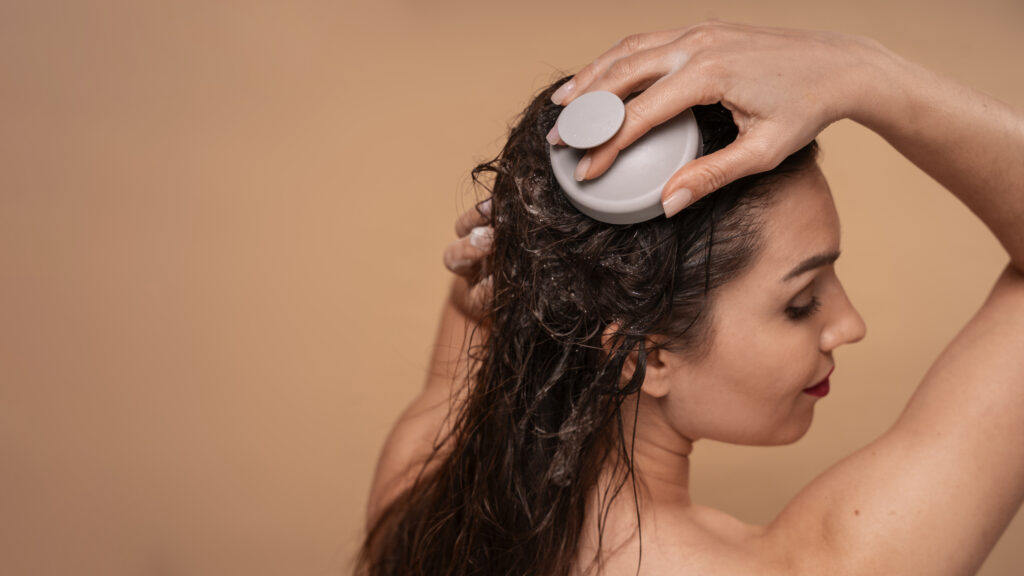 How to Use Stinging Nettle Shampoo